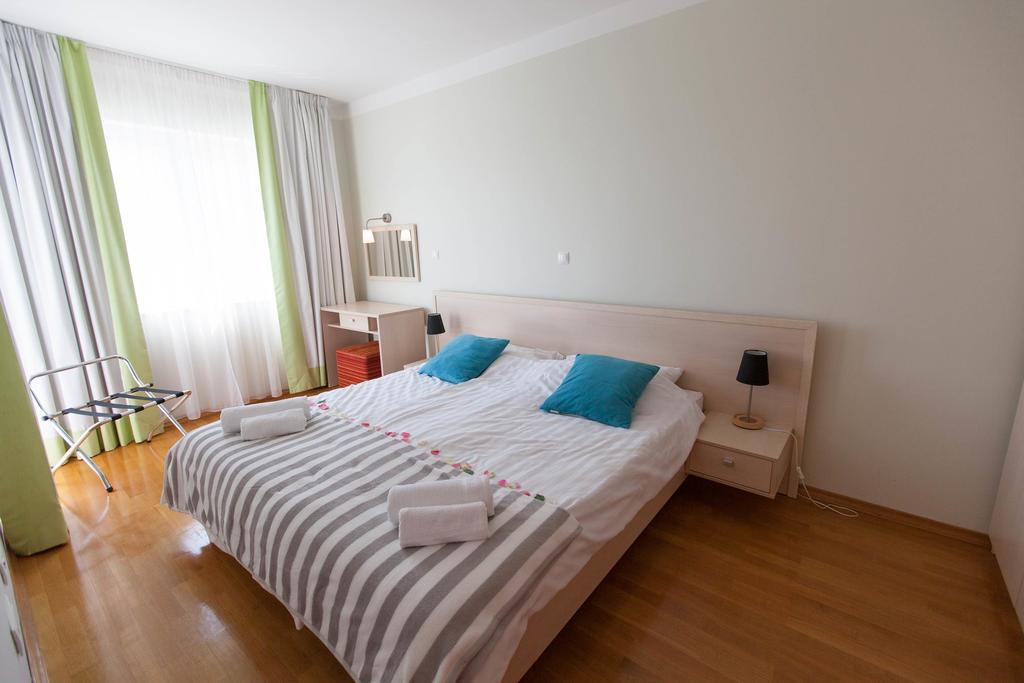Apartments Ines Selce Exterior photo