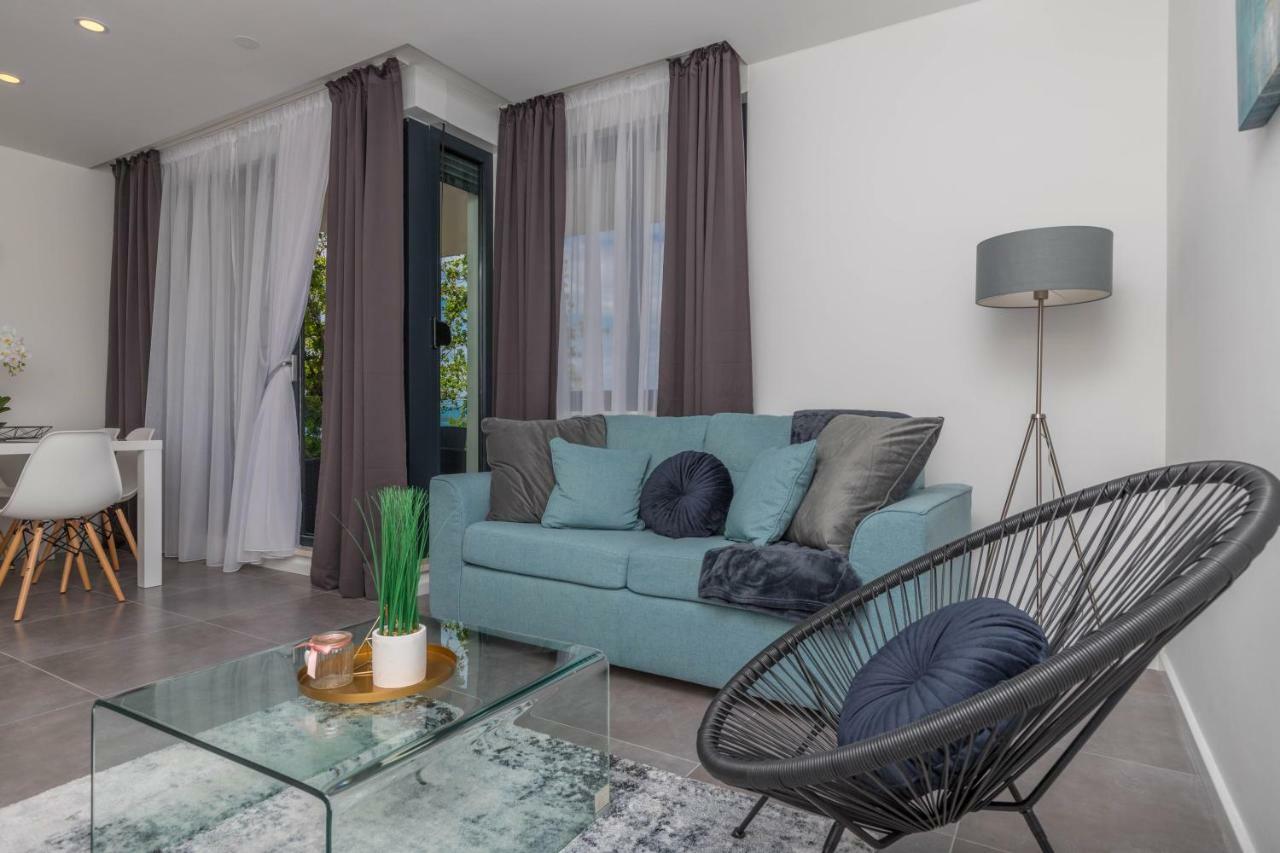 Apartments Ines Selce Exterior photo