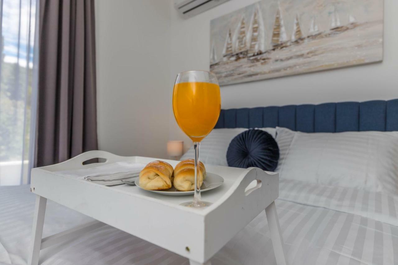 Apartments Ines Selce Exterior photo