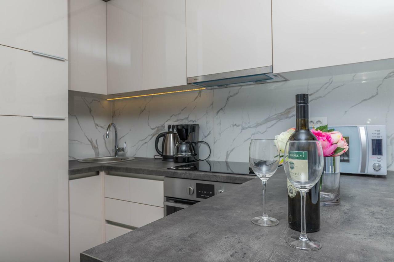 Apartments Ines Selce Exterior photo